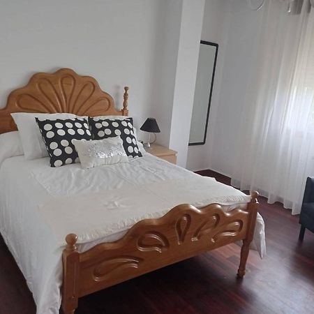 Vivienda Amplia Y Luminosa A Escasos Metros De La Playa De Cangas. 외부 사진