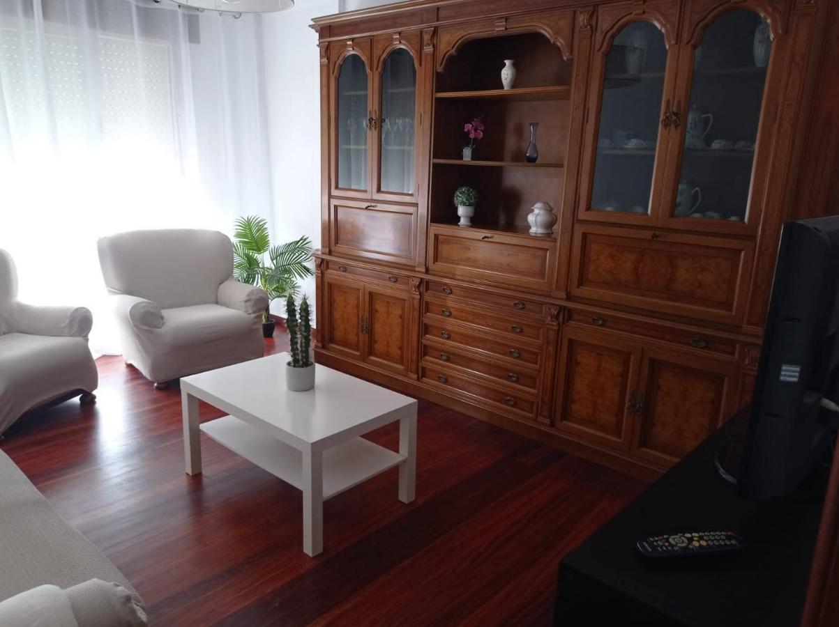 Vivienda Amplia Y Luminosa A Escasos Metros De La Playa De Cangas. 외부 사진